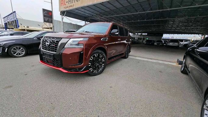 مستعملة Nissan Armada ثانياً, 5.6 l, 2017 في في عجمان من AL AREF MOTORS FZC، اللون بني. أخرى | AUTO.AE