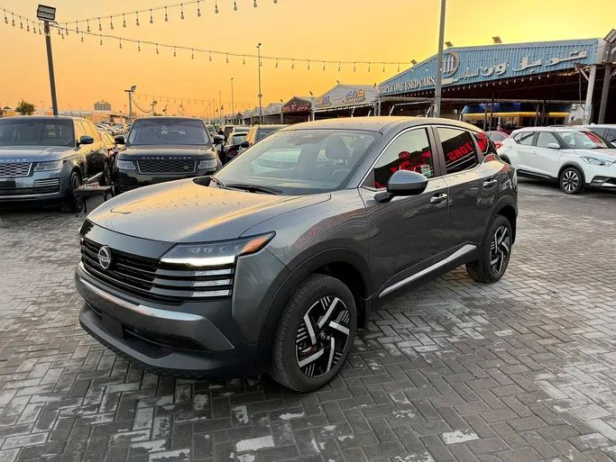 مستعملة Nissan Kicks ثانياً, 2.0 l, 2025 في في عجمان من TOP 1 MOTORS، اللون رمادي. المواصفات الأمريكية | AUTO.AE