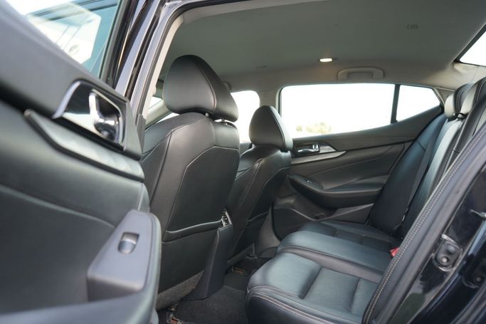 Подержанный Nissan Maxima VIII (A36) Рестайлинг, 3.5 л, 2018 в Аджмане от Syria Motors Черный цвет. Американская | AUTO.AE