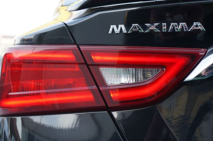 Подержанный Nissan Maxima VIII (A36) Рестайлинг, 3.5 л, 2018 в Аджмане от Syria Motors Черный цвет. Американская | AUTO.AE