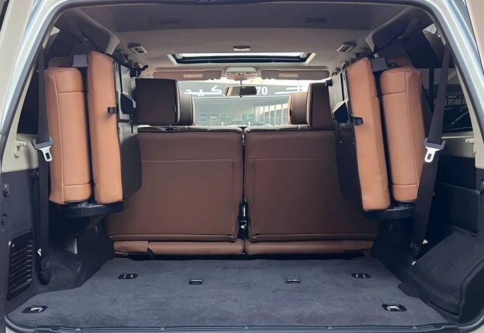 Подержанный Nissan Patrol V (Y61) Рестайлинг, 4.8 л, 2021 в Аджмане от Abu Rashid Cars  Белый цвет. GCC | AUTO.AE