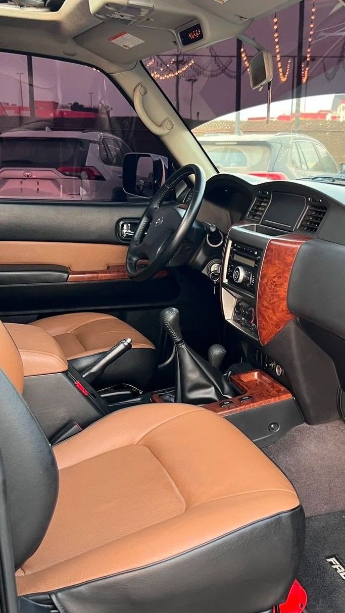 Подержанный Nissan Patrol V (Y61) Рестайлинг, 4.8 л, 2019 в Аджмане от Abu Rashid Cars  Черный цвет. GCC | AUTO.AE