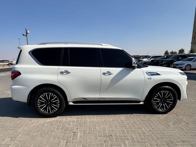 Used Nissan Patrol VI (Y62) Facelift 2, 4.0 l, 2022 in Ajman by Auto Zone, White color. Other | AUTO.AE