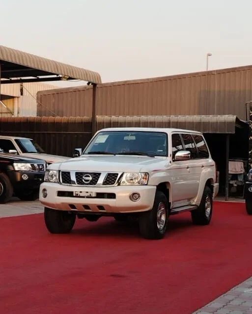 Used Nissan Patrol V (Y61) Facelift, 4.8 l, 2019 in Ajman by Abu Rashid Cars , White color. GCC Specs | AUTO.AE