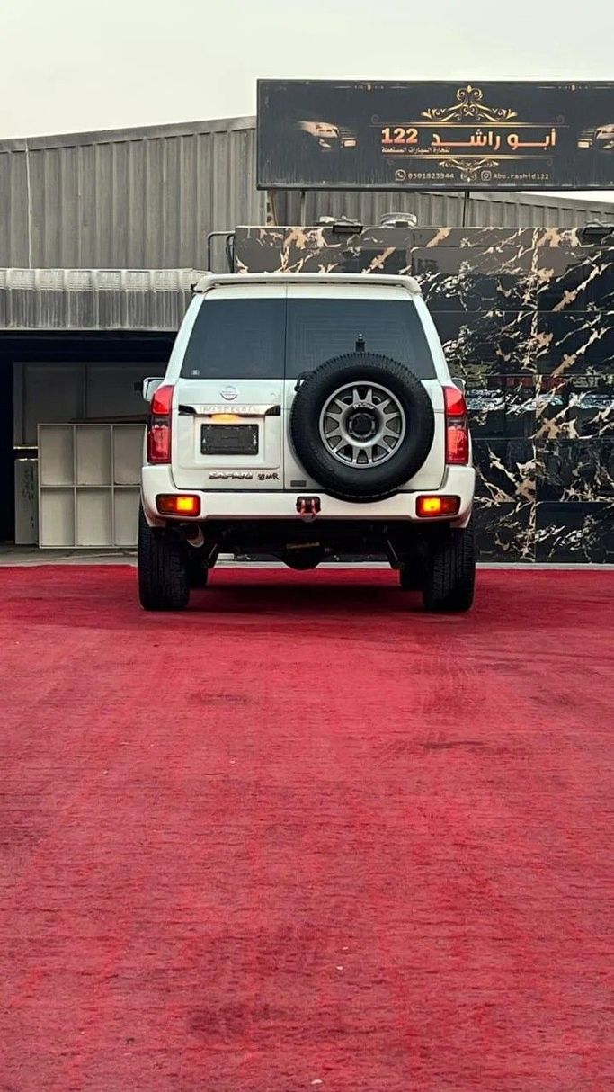 Подержанный Nissan Patrol V (Y61) Рестайлинг, 4.8 л, 2018 в Аджмане от Abu Rashid Cars  Белый цвет. Other | AUTO.AE