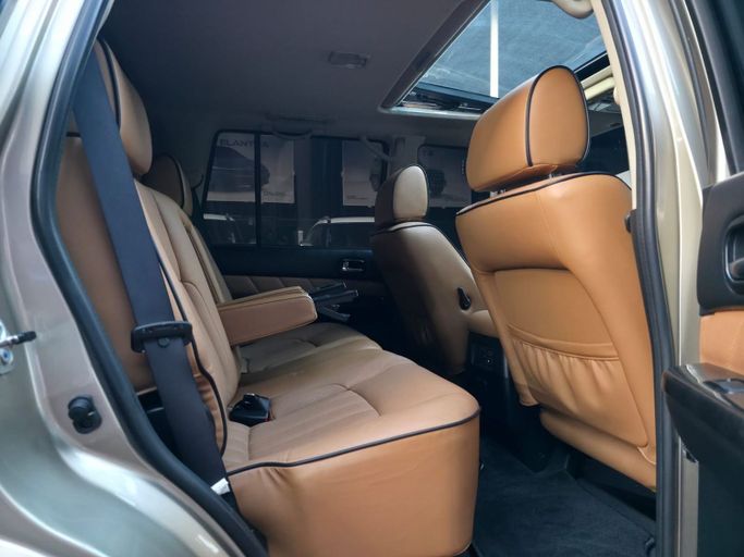 Подержанный Nissan Patrol V (Y61) Рестайлинг, 4.8 л, 2017 в Аджмане от Abu Rashid Cars  Золотистый цвет. GCC | AUTO.AE