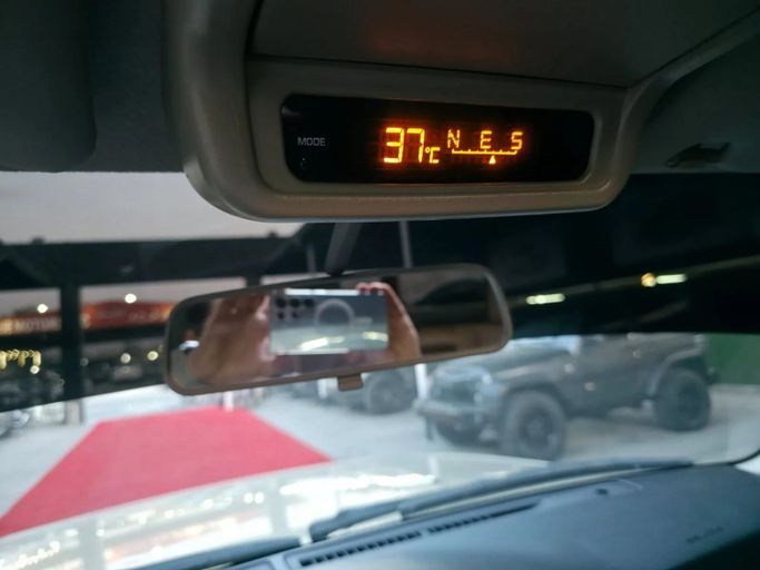 Подержанный Nissan Patrol V (Y61) Рестайлинг, 4.8 л, 2017 в Аджмане от Abu Rashid Cars  Золотистый цвет. GCC | AUTO.AE