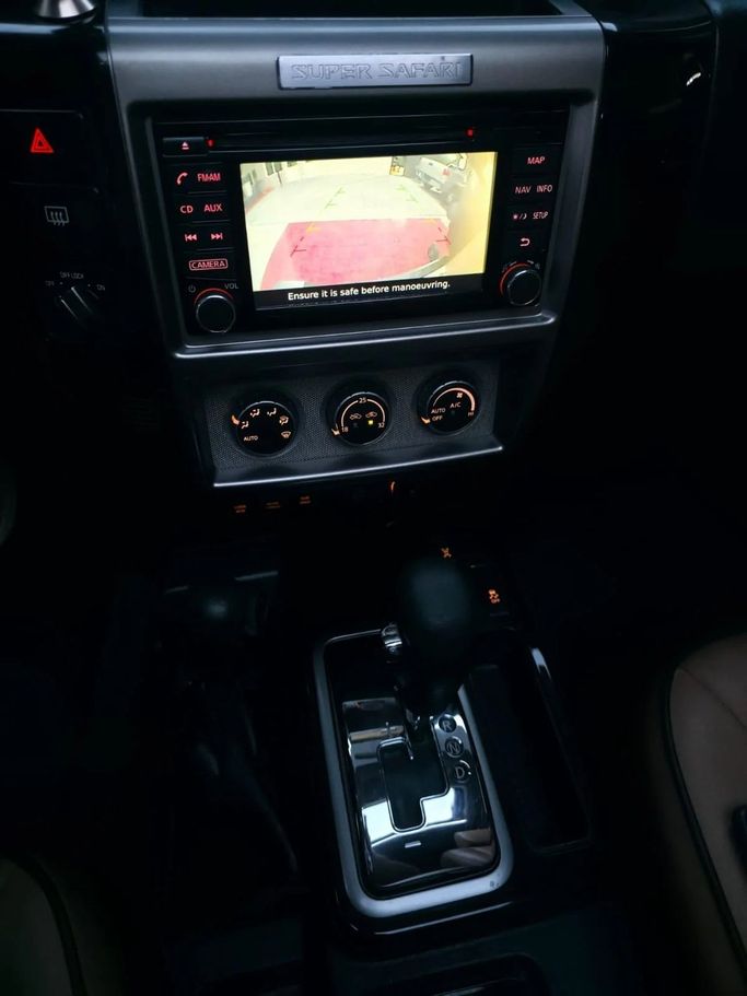 Подержанный Nissan Patrol V (Y61) Рестайлинг, 4.8 л, 2017 в Аджмане от Abu Rashid Cars  Золотистый цвет. GCC | AUTO.AE