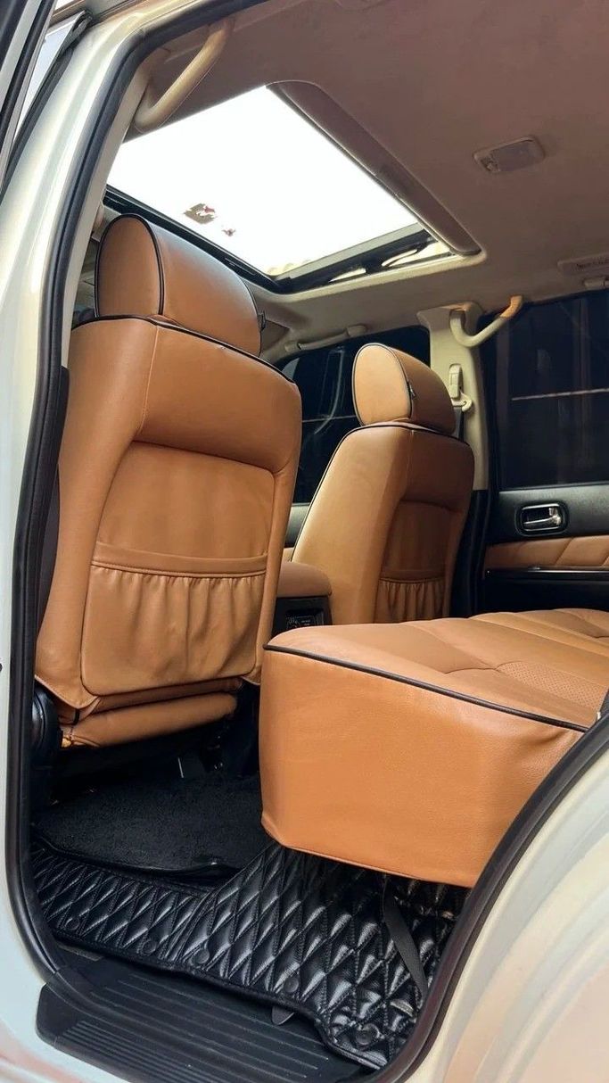 Подержанный Nissan Patrol V (Y61) Рестайлинг, 4.8 л, 2019 в Аджмане от Abu Rashid Cars  Белый цвет. Other | AUTO.AE