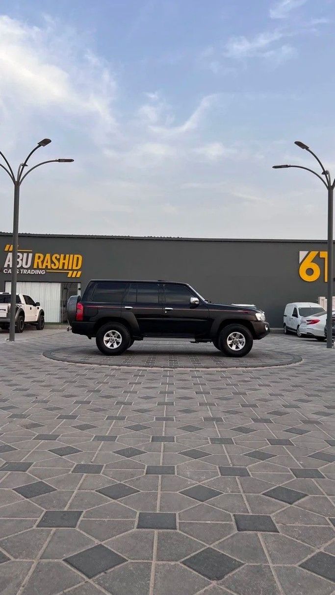 Подержанный Nissan Patrol V (Y61) Рестайлинг, 4.8 л, 2019 в Аджмане от Abu Rashid Cars  Черный цвет. Other | AUTO.AE