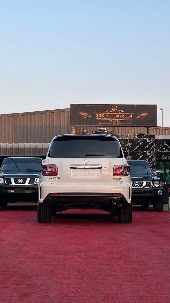 Подержанный Nissan Patrol VI (Y62) Рестайлинг, 5.6 л, 2016 в Аджмане от Abu Rashid Cars  Белый цвет. GCC | AUTO.AE