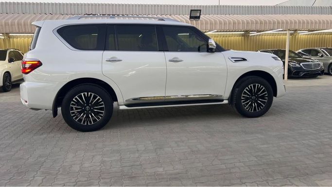 مستعملة Nissan Patrol عملية فيس ليفت VI (Y62) 2, 4.0 l, 2023 في في عجمان من Al Asalah Used cars ، اللون أبيض. مواصفات الخليج | AUTO.AE | إعلان #259341