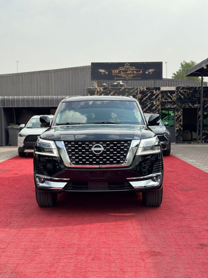 مستعملة Nissan Patrol عملية فيس ليفت VI (Y62), 5.6 l, 2015 في في الإمارات, عجمان من ALQIMMA 17، اللون أسود.  | AUTO.AE | إعلان #276589