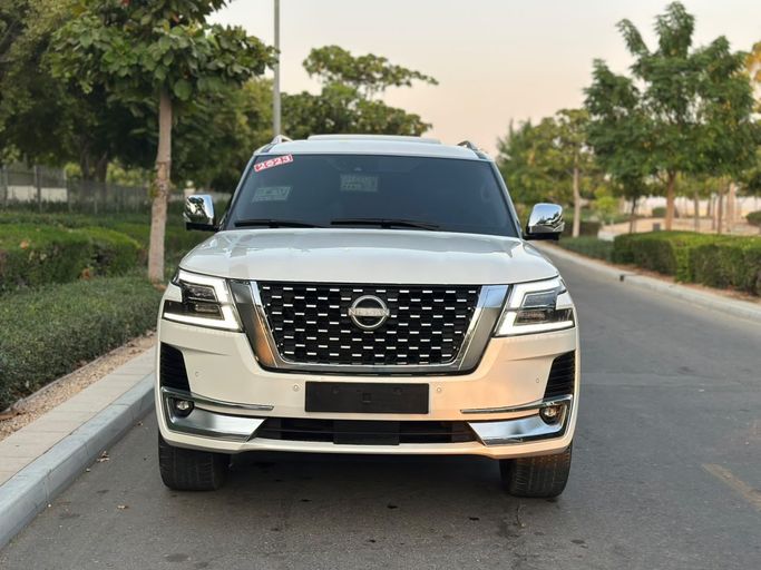 مستعملة ⁦Nissan Patrol عملية فيس ليفت VI (Y62) 2، 3.5 l، 2023⁩ في في الإمارات, عجمان من SHEIKH MORAD USED CARS، اللون أبيض.  | AUTO.AE | إعلان #285510