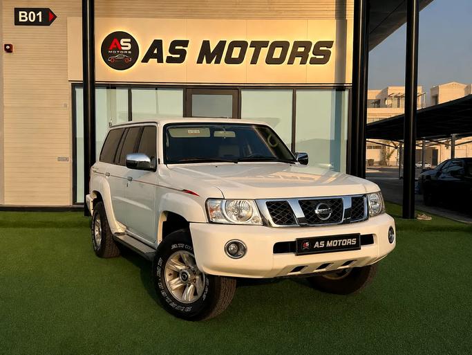 مستعملة ⁦Nissan Patrol عملية فيس ليفت V (Y61)، 4.8 l، 2021⁩ في في الإمارات, عجمان من AS MOTORS، اللون أبيض. مواصفات الخليج | AUTO.AE | إعلان #286070