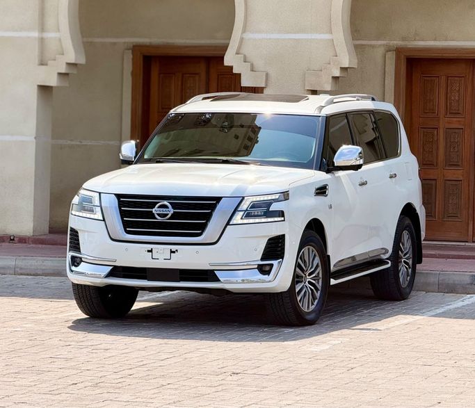 مستعملة ⁦Nissan Patrol عملية فيس ليفت VI (Y62) 2، 5.6 l، 2021⁩ في في الإمارات, عجمان من SAEED MOTORS، اللون أبيض. مواصفات الخليج | AUTO.AE | إعلان #287247