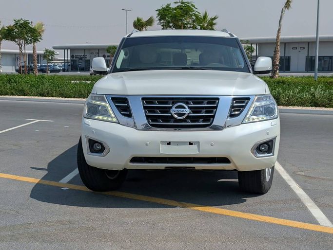 Подержанный ⁦Nissan Patrol VI (Y62), 5.6 л, 2014⁩ в ОАЭ, Аджман от SR MOTORS Белый цвет. GCC | AUTO.AE | Объявление #289238