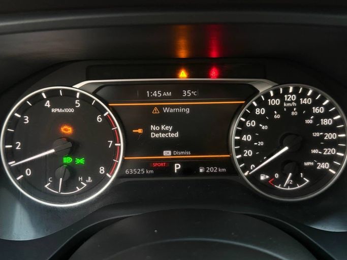 Подержанный Nissan Rogue III, 2.5 л, 2021 в Аджмане от Syria Motors Серый цвет. Американская | AUTO.AE