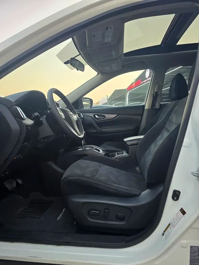 Used Nissan Rogue II, 2.5 l, 2016 in Ajman by Al Hilal Motors, White color. American Specs | AUTO.AE