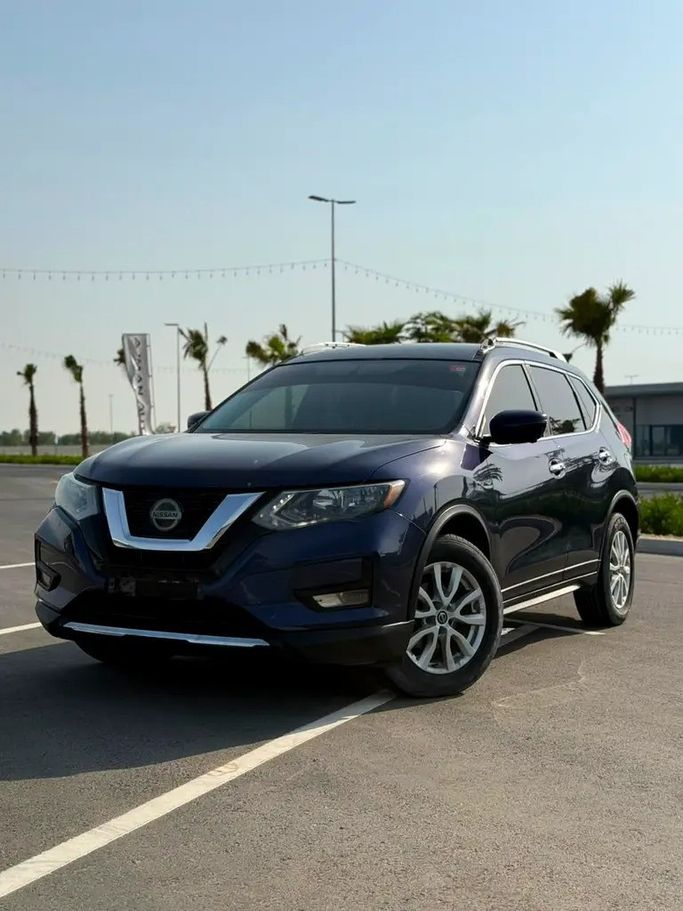 Подержанный Nissan Rogue II Рестайлинг, 2.5 л, 2018 в Аджмане от EBARIZ AUTO Тёмно-синий цвет. Американская | AUTO.AE | Объявление #271228