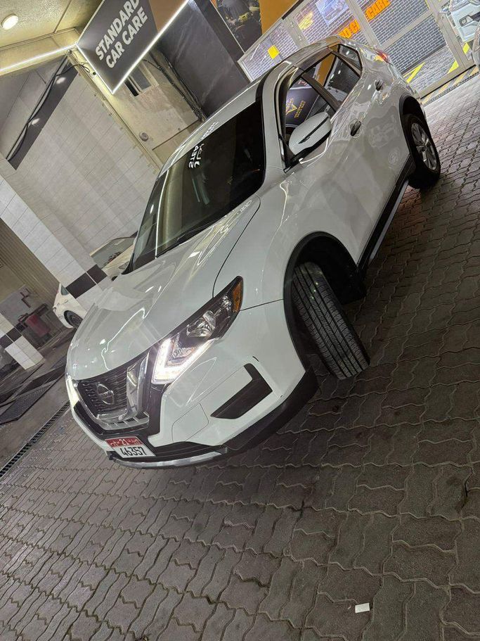 مستعملة Nissan Rogue فيس ليفت الثاني, 2.5 l, 2018 في في الإمارات, عجمان، اللون أبيض. المواصفات الأمريكية | AUTO.AE | إعلان #274975