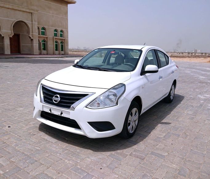مستعملة ⁦Nissan Sunny فيس ليفت N17، 1.5 l، 2020⁩ في في الإمارات, عجمان، اللون أبيض. مواصفات الخليج | AUTO.AE | إعلان #286788