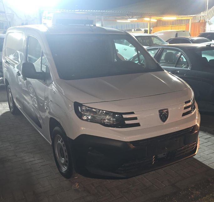 Used Peugeot Partner III Facelift, 1.5 l, 2025 in Ajman, White color.  | AUTO.AE