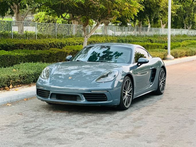 مستعملة ⁦Porsche Cayman S ثالثاً 718 (982)، 2.5 l، 2018⁩ في في الإمارات, عجمان من DEAL CARS، اللون فيروزي. مواصفات الخليج | AUTO.AE | إعلان #288255