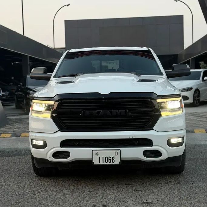 Used RAM 1500 V, 5.7 l, 2022 in Ajman by Damascus Motors , White color. Canadian Specs | AUTO.AE