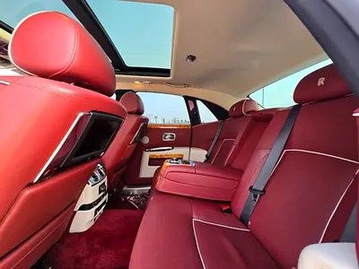 Used Rolls-Royce Ghost Black Badge RR4 Series II, 6.6 l, 2014 in UAE, Ajman by ALWAJAHA AUTO, Beige color. GCC Specs | AUTO.AE | Listing #282547 — photo 6 of 7