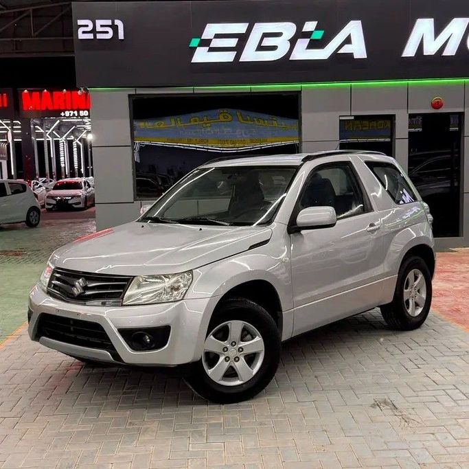 مستعملة Suzuki Grand Vitara شد الوجه الثاني 2, 2.4 l, 2016 في في عجمان من EBLA MOTORS FZE، اللون فضي. مواصفات الخليج | AUTO.AE