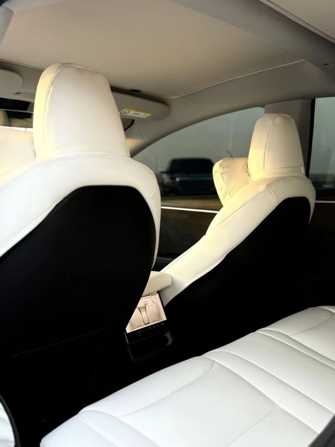 Подержанный Tesla Model 3 Long Range I Рестайлинг, 2024 в Аджмане от Abu Rashid Cars  Белый цвет. GCC | AUTO.AE