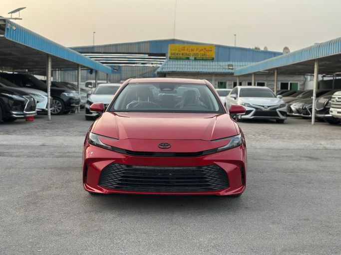 Подержанный ⁦Toyota Camry IX (XV80), 2.5 л, 2025⁩ в ОАЭ, Аджман от SHEIKH MORAD USED CARS Красный цвет. Американская | AUTO.AE | Объявление #288056