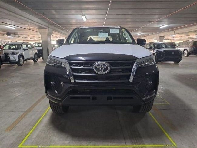 Новый Toyota Fortuner II Рестайлинг, 2.4 л, 2025 в Аджмане от WorldWideAuto FZC Черный цвет. Other | AUTO.AE | Объявление #272321