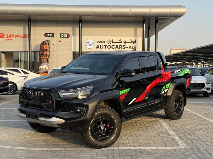 Новый Toyota Hilux MHEV VIII Рестайлинг 2, 2.8 л, 2025 в Аджмане от AUTOCARS FZE Черный цвет.  | AUTO.AE | Объявление #236958