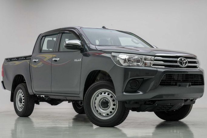 Новый Toyota Hilux VIII, 2.4 л, 2025 в Аджмане от AUTOCARS FZE Серый цвет.  | AUTO.AE