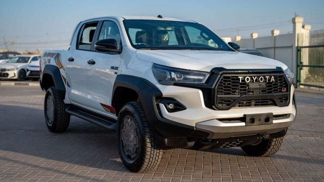 New Toyota Hilux VIII Facelift, 4.0 l, 2025 in Ajman by WorldWideAuto FZC, White color. GCC Specs | AUTO.AE | Listing #271248