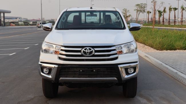 جديدة ⁦Toyota Hilux ثامناً، 2.7 l، 2026⁩ في في الإمارات, عجمان من MAZAYA MOTORS، اللون أبيض. مواصفات الخليج | AUTO.AE | إعلان #285609