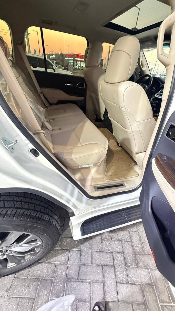 Новый Toyota Land Cruiser 300 Series, 3.4 л, 2023 в Аджмане от Black Edition Motors Белый цвет. Other | AUTO.AE