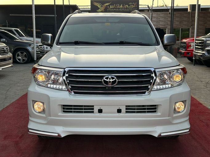 Подержанный Toyota Land Cruiser 200 Series, 4.6 л, 2008 в Аджмане от Al Jernas Used Cars Trading FZE Белый цвет. GCC | AUTO.AE | Объявление #270380