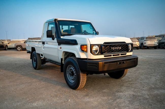 Новый Toyota Land Cruiser 70 Series Рестайлинг 2, 2.8 л, 2025 в Аджмане от WorldWideAuto FZC Белый цвет. GCC | AUTO.AE | Объявление #270437