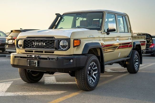 Новый Toyota Land Cruiser 70 Series Рестайлинг 2, 2.8 л, 2025 в Аджмане от WorldWideAuto FZC Бежевый цвет. GCC | AUTO.AE | Объявление #270496