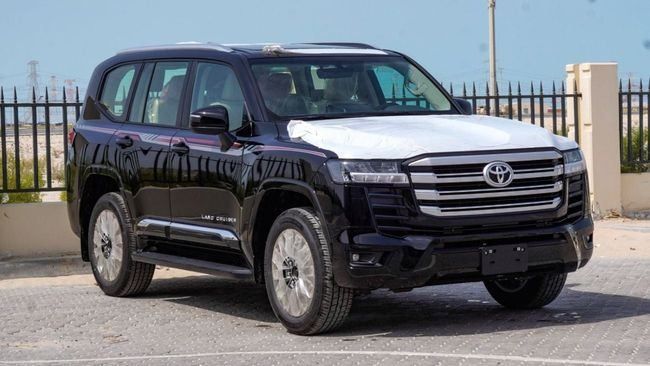 جديدة Toyota Land Cruiser Twin Turbo السلسلة 300, 3.5 l, 2025 في في الإمارات, عجمان من WorldWideAuto FZC، اللون أسود. المواصفات الأوروبية | AUTO.AE | إعلان #271593
