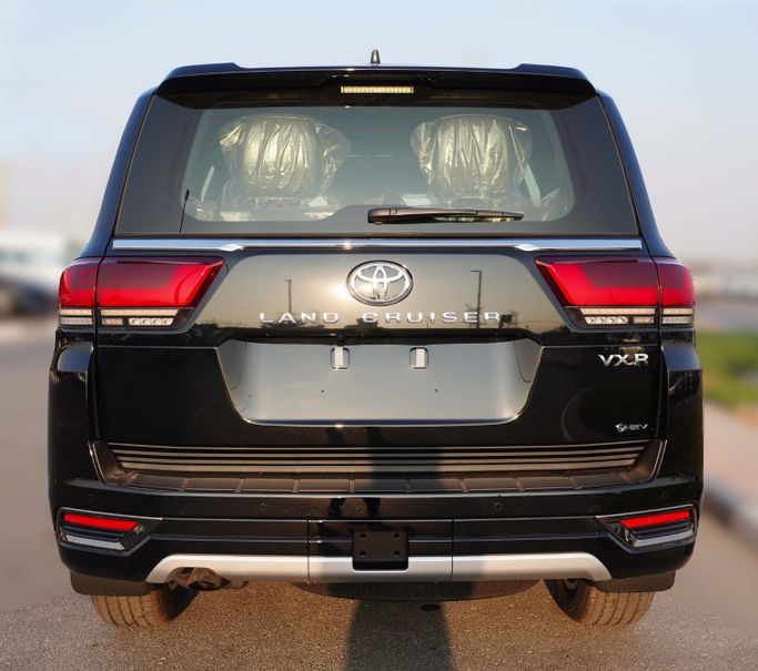 جديدة Toyota Land Cruiser i-FORCE MAX السلسلة 300, 3.4 l, 2026 في في الإمارات, عجمان، اللون أسود. مواصفات الخليج | AUTO.AE | إعلان #274737