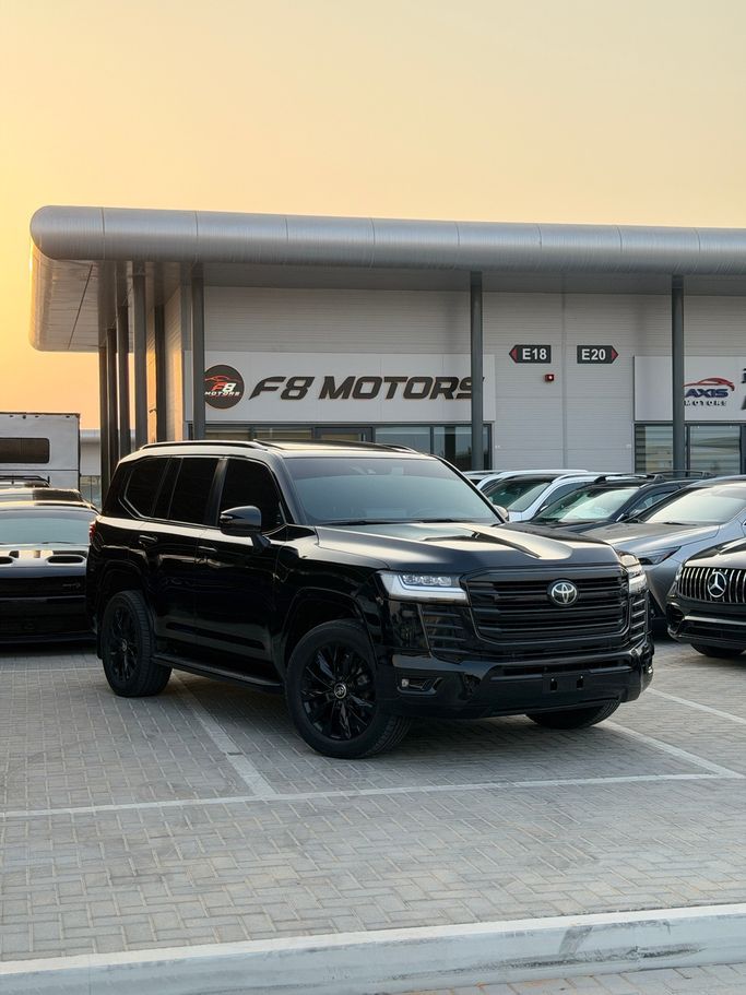 Подержанный Toyota Land Cruiser 300 Series, 4.0 л, 2022 в ОАЭ, Аджман от F8 MOTORS Черный цвет. GCC | AUTO.AE | Объявление #275731