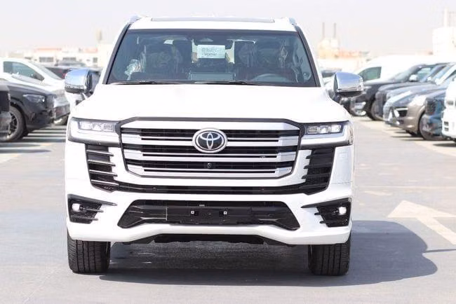 جديدة Toyota Land Cruiser Twin Turbo السلسلة 300، 3.5 لتر، 2026 في الإمارات، عجمان من MAKKI MOTORS، اللون أبيض. مواصفات الخليج | AUTO.AE | إعلان #296453