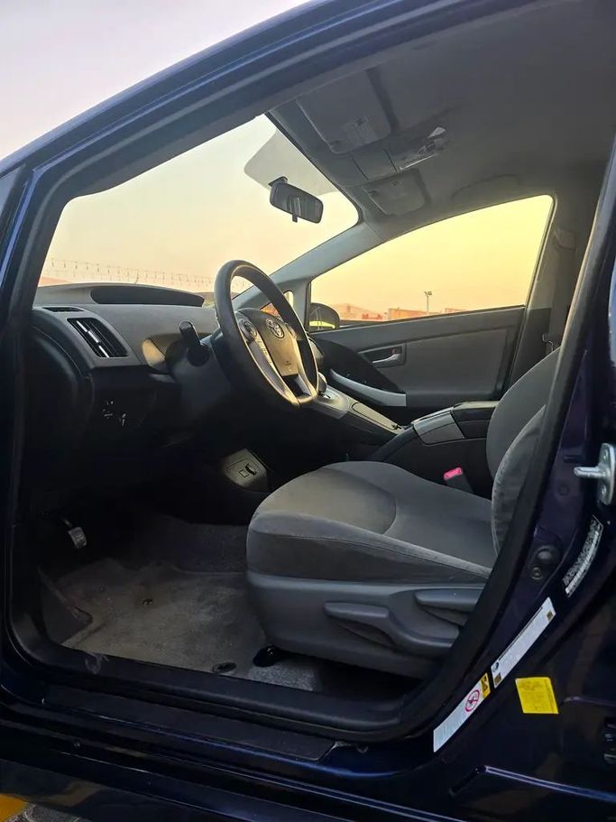 Used Toyota Prius III Facelift (XW30), 1.8 l, 2012 in Ajman by Al Hilal Motors, Blue color. American Specs | AUTO.AE