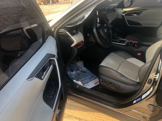 Used Toyota RAV4 V (XA50), 2.5 l, 2022 in Ajman, Grey color. GCC Specs | AUTO.AE