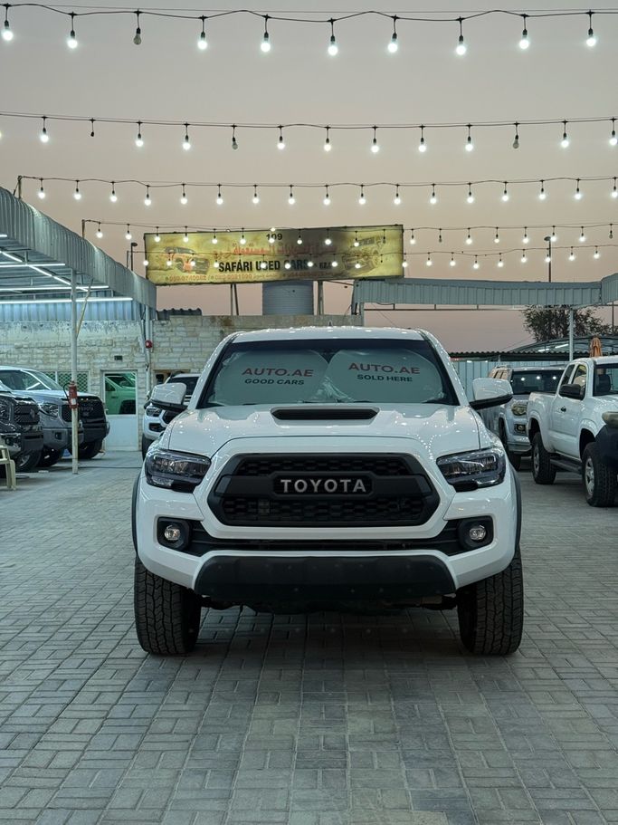 مستعملة Toyota Tacoma ثالثاً, 3.5 l, 2017 في في عجمان من SAFARI USED CARS، اللون أبيض. المواصفات الأمريكية | AUTO.AE | إعلان #262969