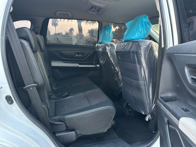 مستعملة Toyota Veloz، 1.5 لتر، 2024 في الإمارات، عجمان من SHEIKH MORAD USED CARS، اللون أبيض. مواصفات الخليج | AUTO.AE | إعلان #296084 — صورة 11 من 15